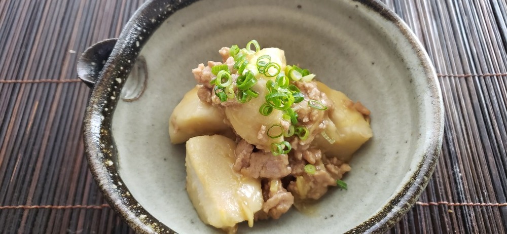 里芋のそぼろ煮