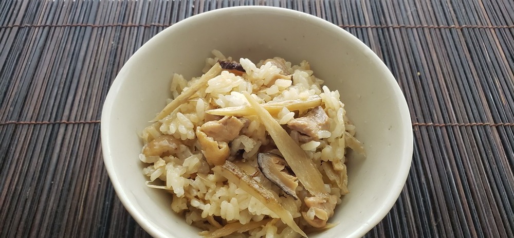 鶏ごぼうの混ぜご飯